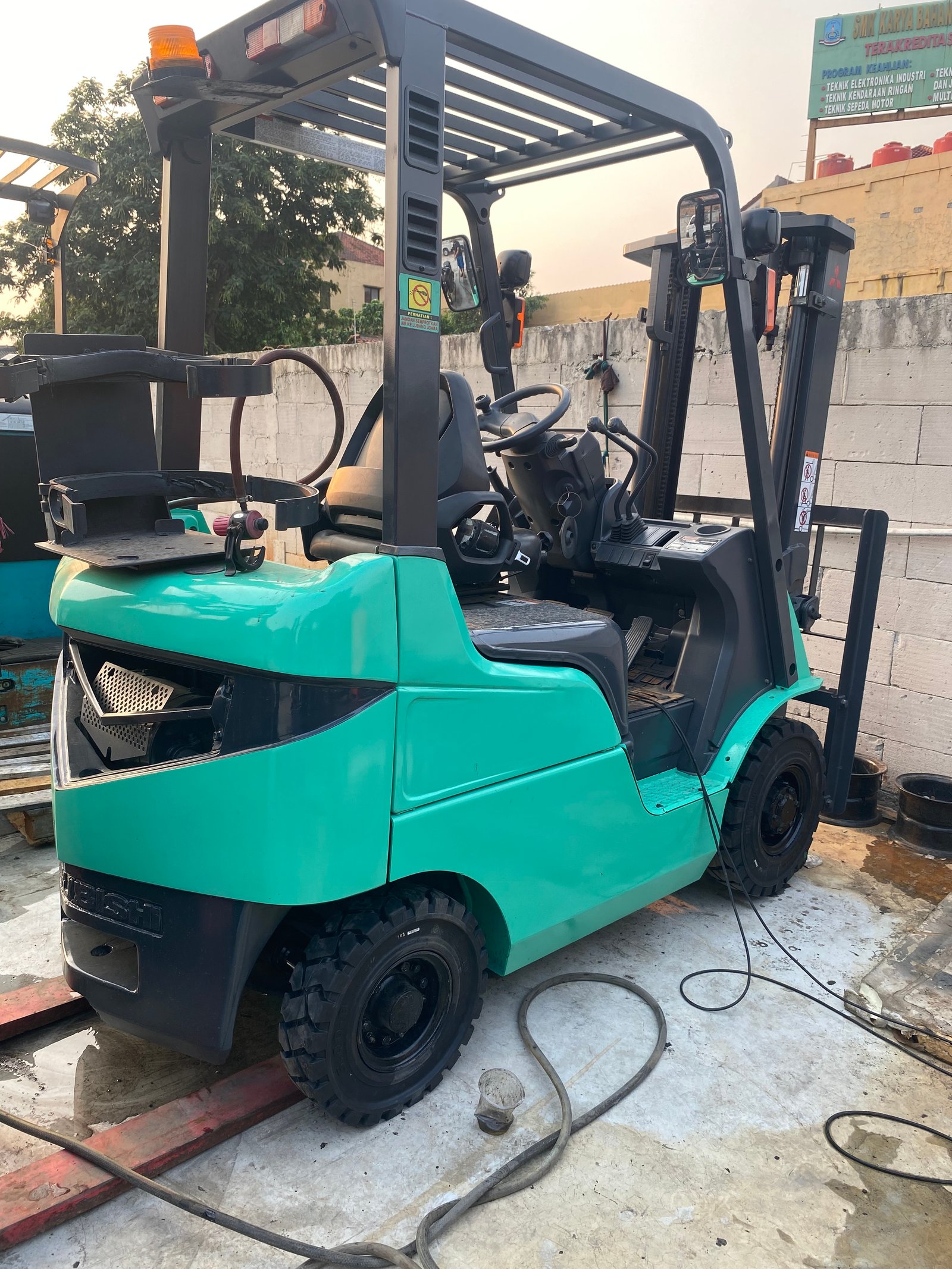 Forklift Mitsubishi FG15ND - foto forklift bekas